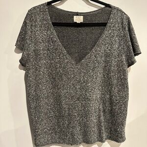 PST Los Angeles V-Neck Raw Hem Knit Tee – Heather Gray | Size XL